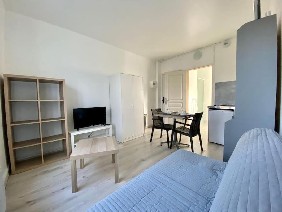 105 Studio Immeuble Perseverance Conflans-en-Jarnisy Buitenkant foto
